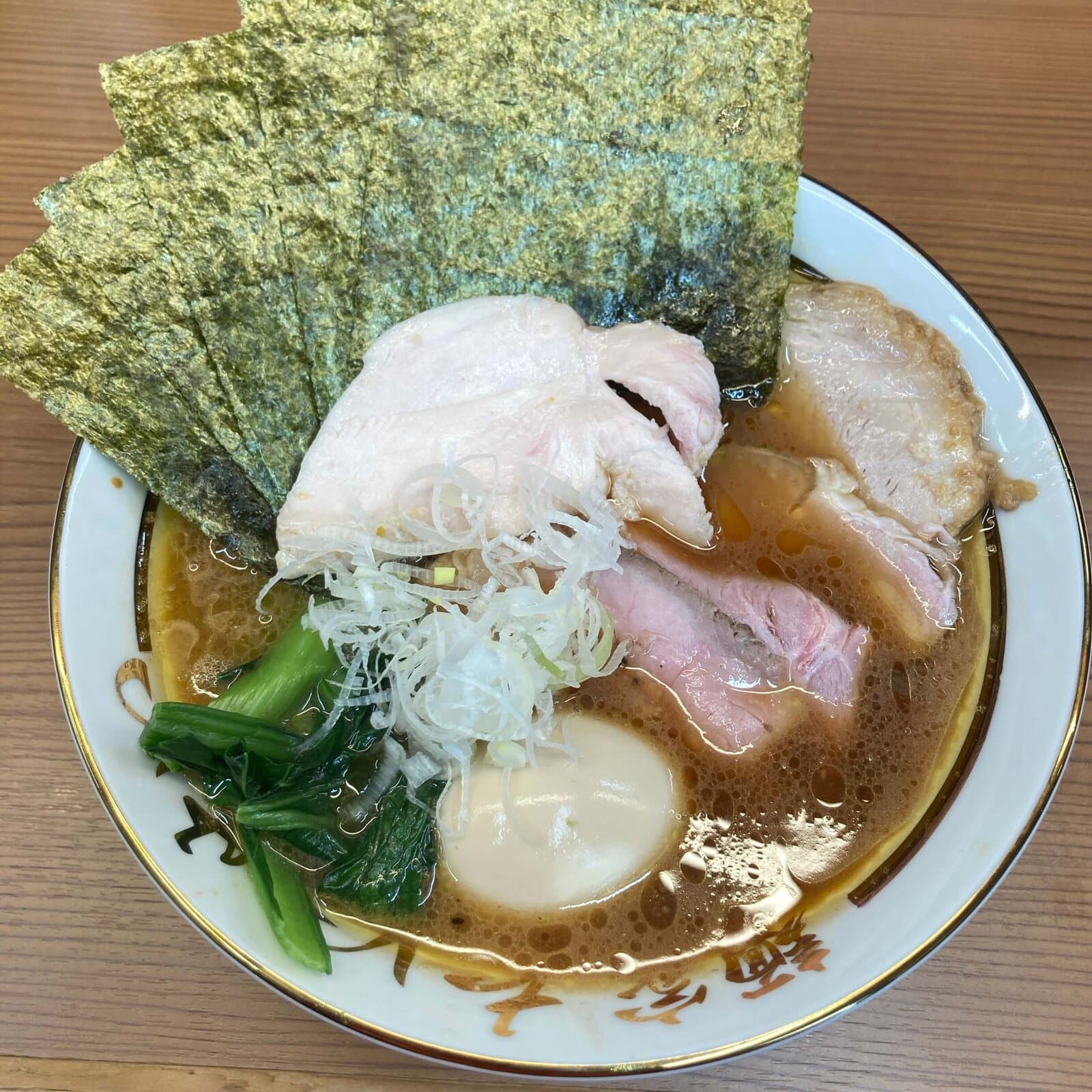 【麺家 たいせい】の上特選ラーメン 海苔・チャーシュー・味玉