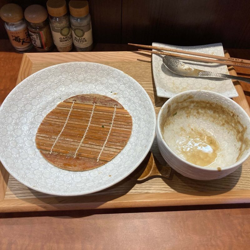 与野【御影麺 鏑矢】の完食したトレー